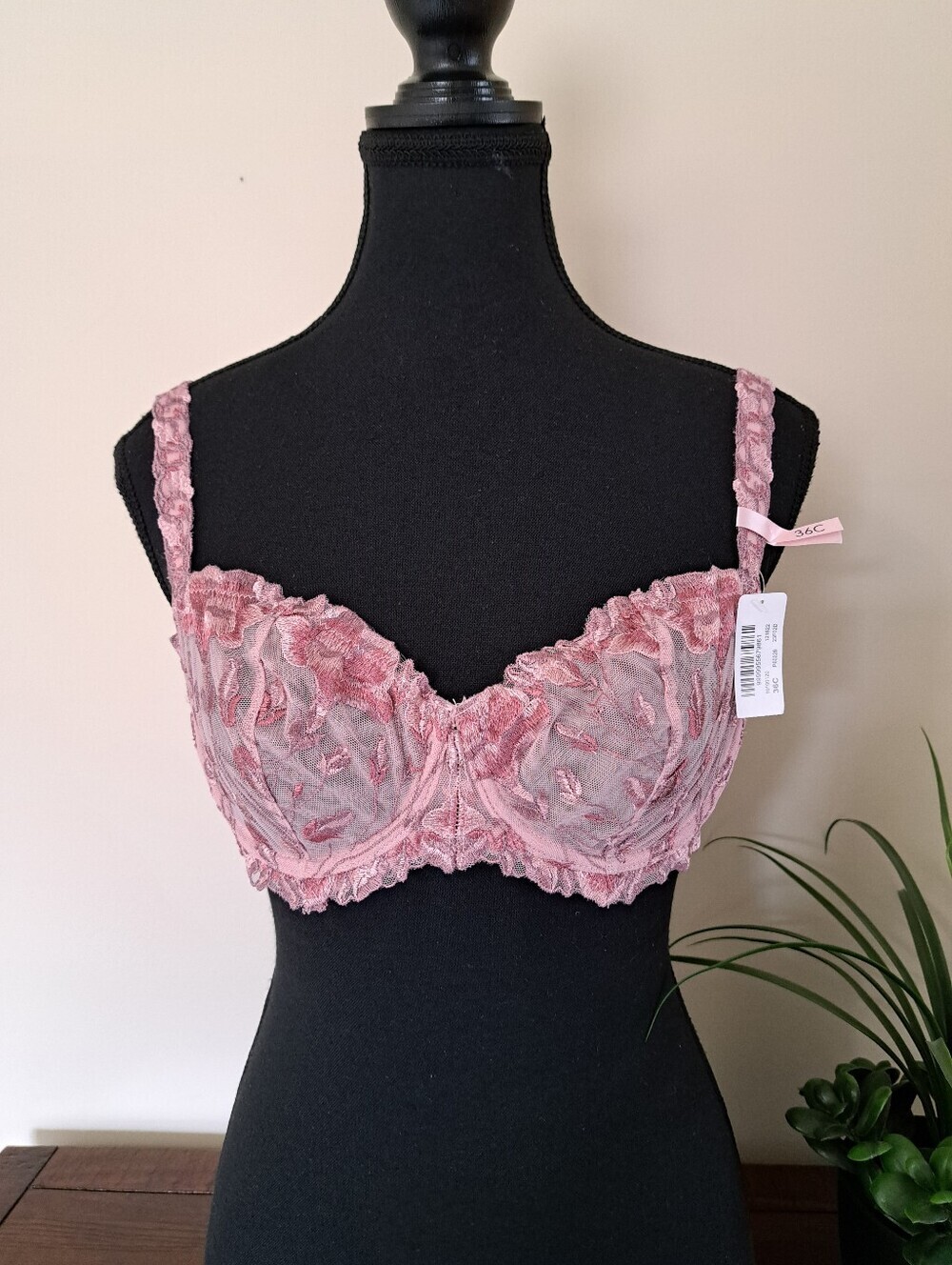 La Vie En Rose Pink Underwire Bra Size 36C Mesh Embroidered Feminine Floral NWT